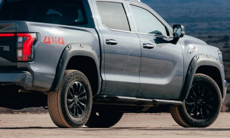 Foton Tunland V9: La Renovada Pick-Up con Espíritu Deportivo y Motor Mitsubishi MDP Pick up Foton Tunland V9 trasera Foton Tunland V9: La Renovada Pick-Up con Espíritu Deportivo y Motor Mitsubishi