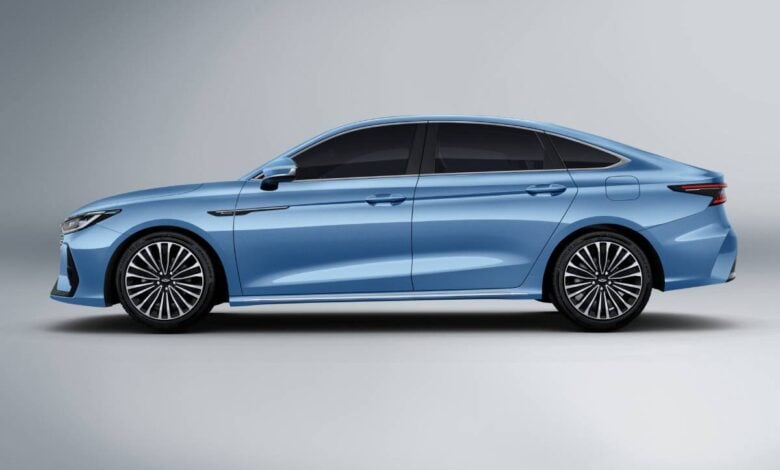 MDP Sedan Chery Arrizo 8 perfil El Chery Arrizo 8: ¿El Sedán Híbrido que Redefinirá el Mercado?