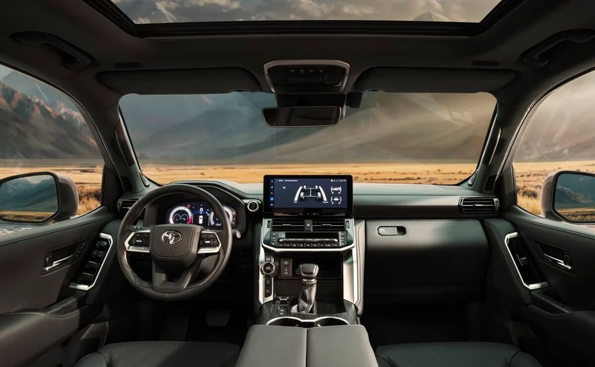 MDP Toyota Land Cruiser interior Toyota Land Cruiser 300 Performance Hybrid: El SUV Más Esperado del Año