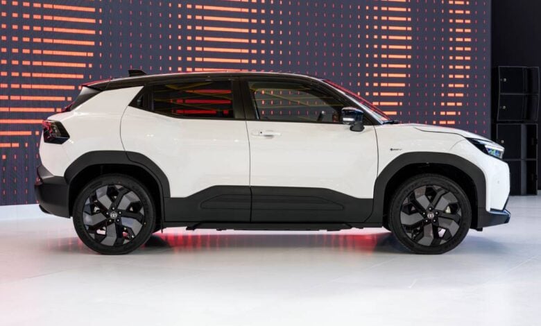 MDP Toyota Urban Cruiser 2025 perfil Toyota Urban Cruiser: El Nuevo B-SUV Eléctrico que Revolucionará el Mercado Europeo