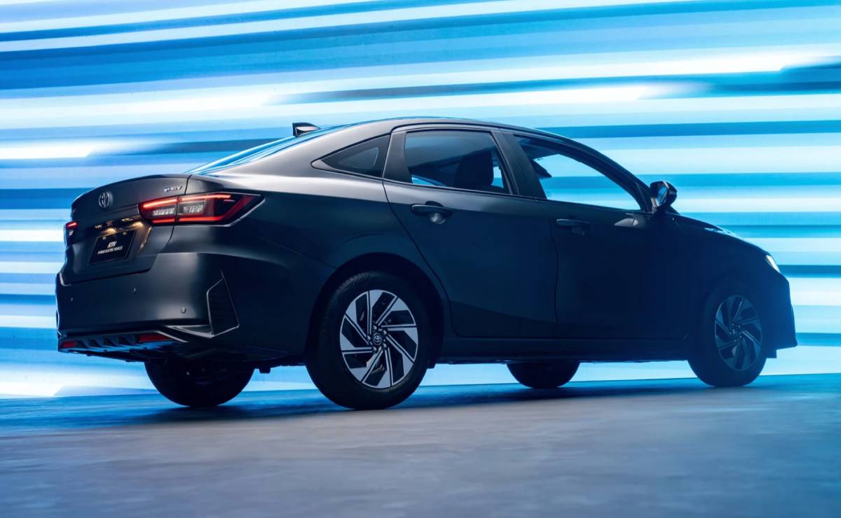 MDP Toyota Yaris HEV 2026 trasera ¿Qué trae de nuevo el Toyota Yaris Sedán para el mercado Latinoamericano?