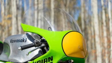 MDP kawasaki kr 500 Kawasaki KR500 de 1982: Un Ícono de Competición que Regresa a las Pistas