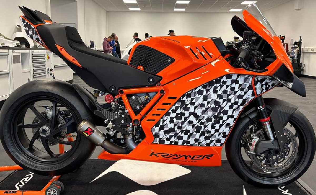 MDP ktm super duke kit kramer KTM y Krämer: Transformando lo Extremo en Eficaz para el Circuito