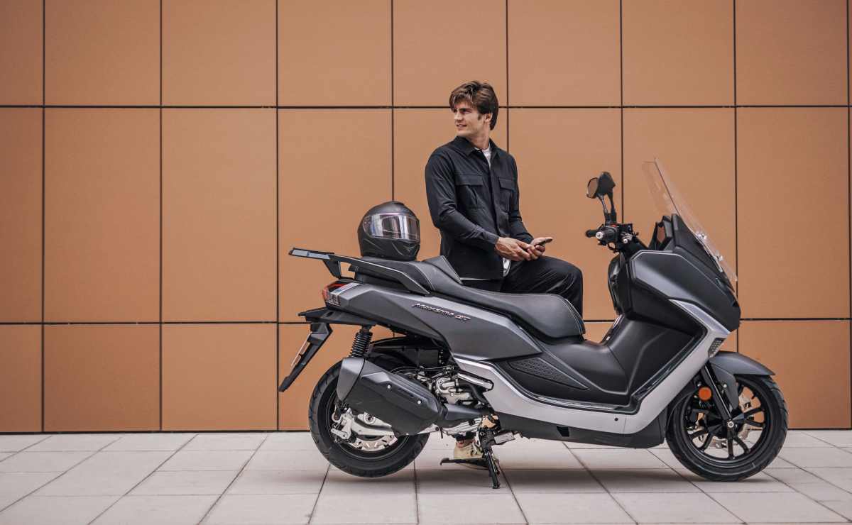 MDP moto sym maxsym gt 1 ¿El maxiscooter del año? SYM sorprende con el renovado MAXSYM GT