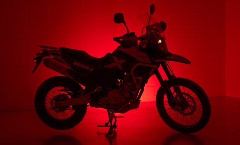 MDP moto trail swm superdual x Descubre la Nueva Trail Italiana que Rompe con las Tendencias Actuales