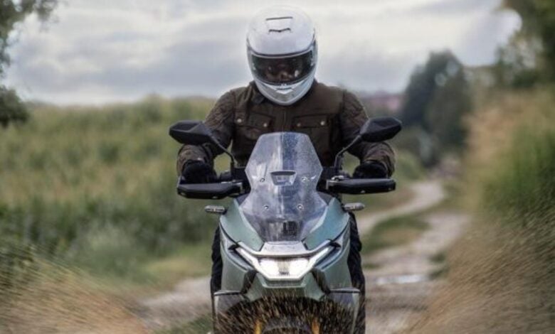 MDP motos phelon and moore panthette x 2 ¿El Renacer de una Leyenda? Phelon & Moore Apunta a la Aventura Urbana con su Nuevo Scooter