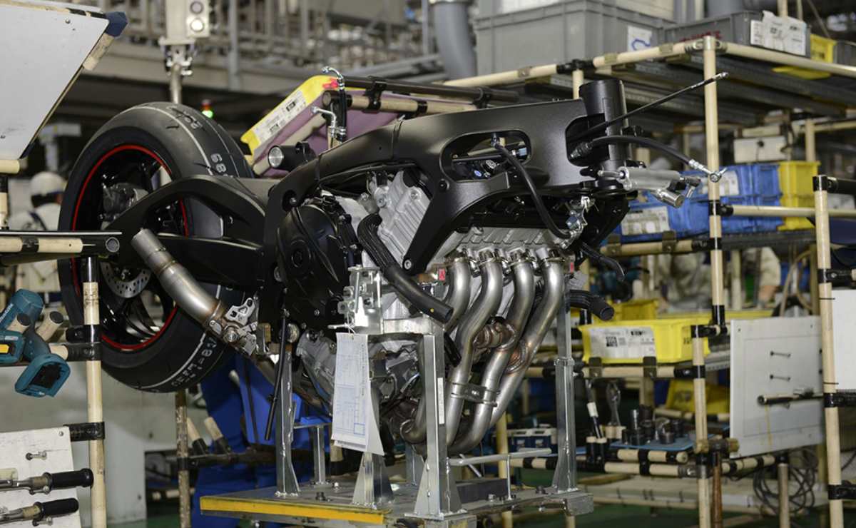 Descubriendo la Magia Detrás de la Producción de Motos Suzuki: Secretos desde la Fábrica de Hamamatsu MDP suzuki 4 Descubriendo la Magia Detrás de la Producción de Motos Suzuki: Secretos desde la Fábrica de Hamamatsu
