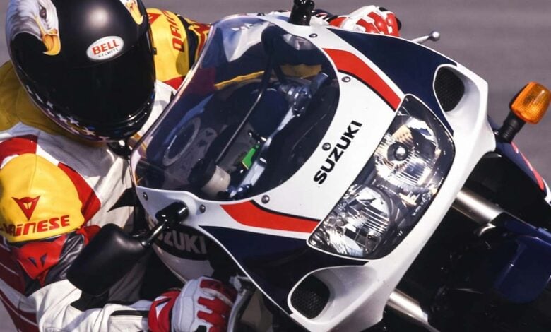 MDP suzuki gsx r 750 srad 2 Suzuki GSX-R 750 SRAD: 30 Años del Ícono que Cambió la Historia de las Deportivas