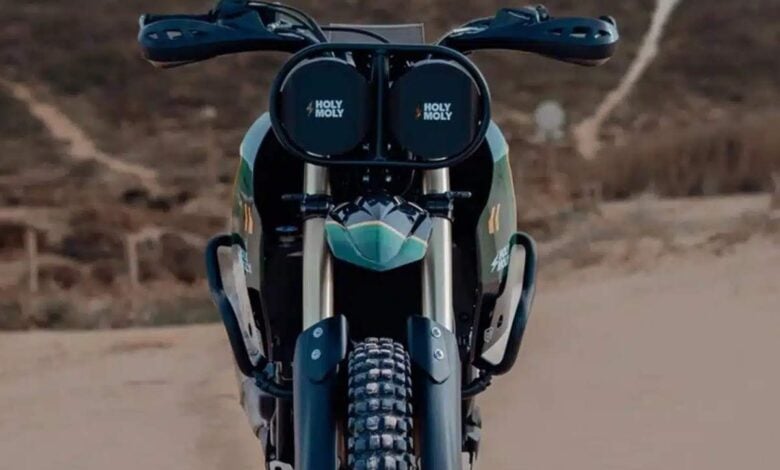 MDP yamaha tenere kit baja holy moly Yamaha Ténéré 700: Reviviendo la Época Dorada con un Nuevo Kit Retro