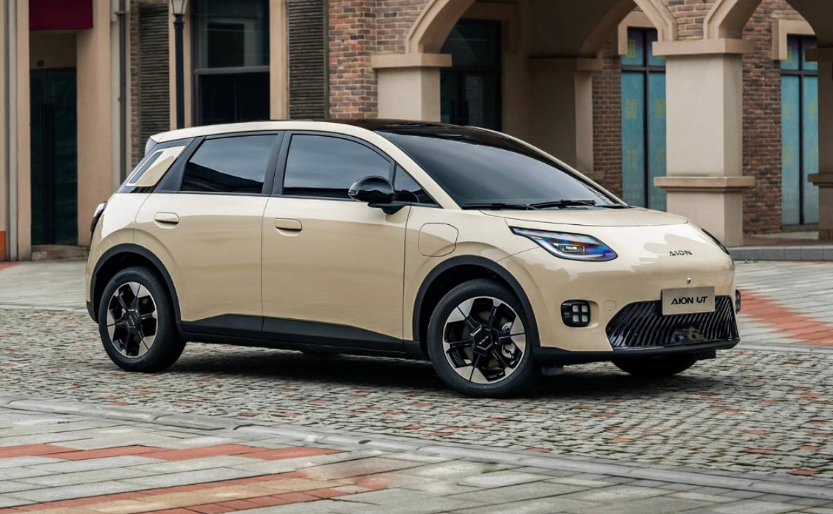 MDP Auto electrico GAC AION UT frente GAC Revoluciona el Mercado Uruguayo con el Lanzamiento del AION UT 100% Eléctrico