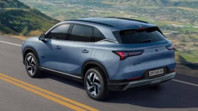 MDP Chevrolet Captiva PHEV trasera 1 Chevrolet Captiva PHEV: La Sorpresa Híbrida Enchufable Llega de China