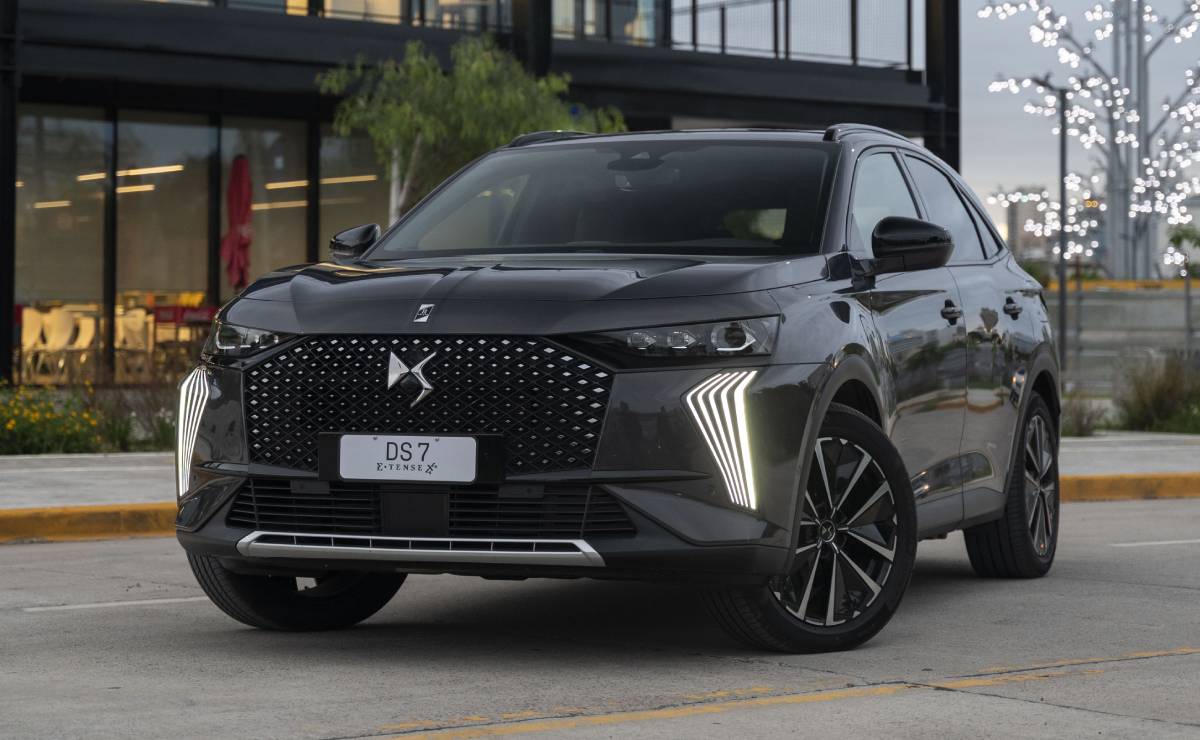 MDP DS 7 E TENSE trompa ¿Es el DS 7 el nuevo estándar en el mercado de SUVs de lujo?