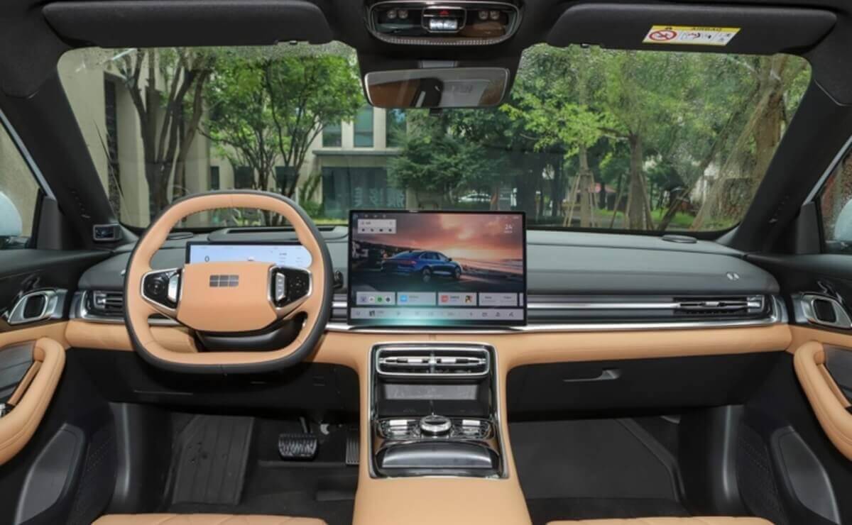 MDP Geely Galaxy A7 interior ¿Es el Geely Galaxy A7 el nuevo sedán que desafía al Toyota Corolla?