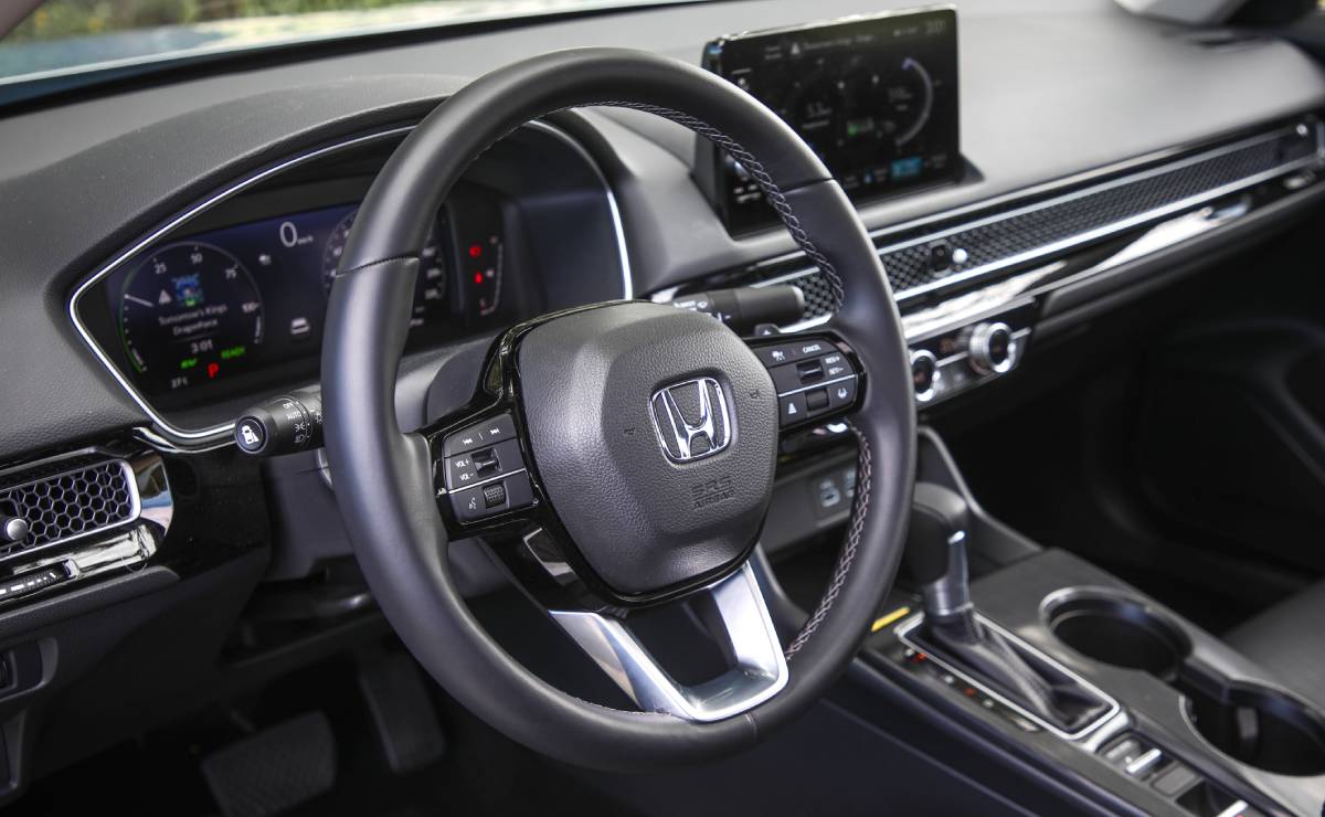 MDP Honda Civic 1 Honda Civic Híbrido: ¿La Nueva Estrella del Segmento C en Argentina?