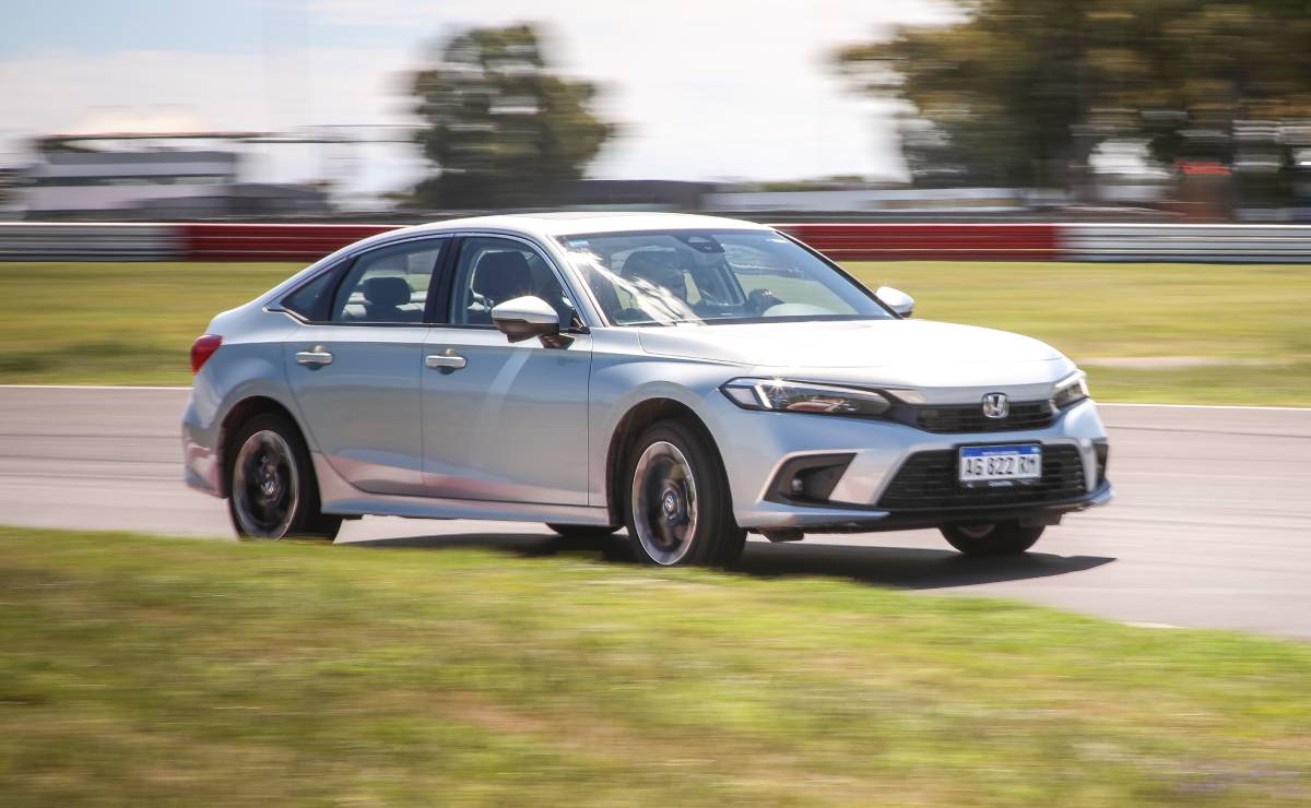 MDP Honda Civic Honda Civic Híbrido: ¿La Nueva Estrella del Segmento C en Argentina?