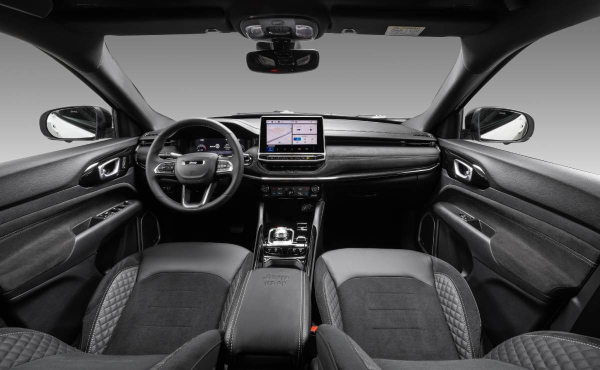 MDP Jeep Commander interior Jeep Commander 2026: La Renovación que Lleva la Experiencia de Conducción a Otro Nivel