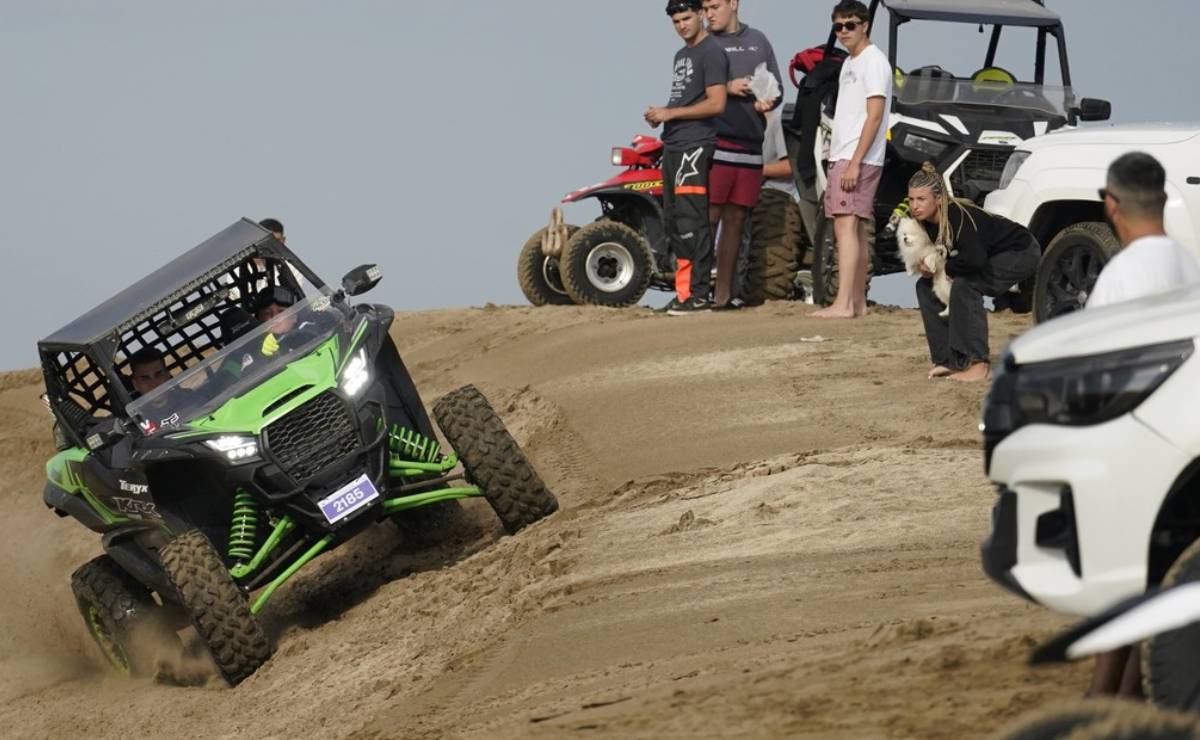 La prohibición de vehículos 4x4 en Pinamar: Seguridad y su impacto en el turismo y el mercado automotor MDP La Justicia bonaerense suspendio el uso de camionetas 4x4 UTV y cuatriciclos en La Frontera 1 La prohibición de vehículos 4x4 en Pinamar: Seguridad y su impacto en el turismo y el mercado automotor