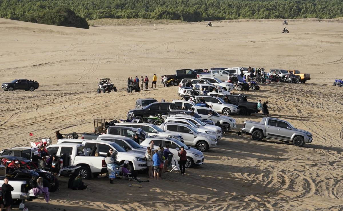 La prohibición de vehículos 4x4 en Pinamar: Seguridad y su impacto en el turismo y el mercado automotor MDP La Justicia bonaerense suspendio el uso de camionetas 4x4 UTV y cuatriciclos en La Frontera 2 La prohibición de vehículos 4x4 en Pinamar: Seguridad y su impacto en el turismo y el mercado automotor