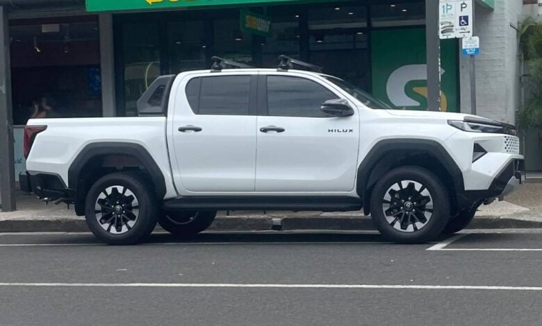 MDP Nueva Toyota Hilux SR5 2026 perfil Toyota Hilux SR5 2026: ¿La pick-up más esperada del año?