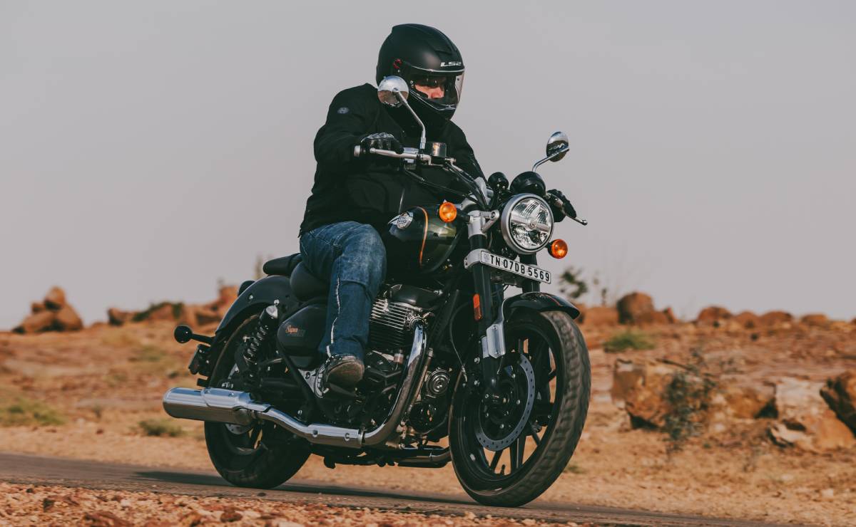MDP Royal Enfield Super Meteor 650 ruta curva Royal Enfield Bear 650: La Nueva Integrante de la Familia Twin que Revoluciona el Mercado Argentino