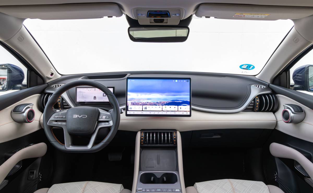 MDP SUV BYD ATTO 3 EVO interior ¿Es el BYD ATTO 3 EVO el SUV eléctrico que transformará el mercado español?