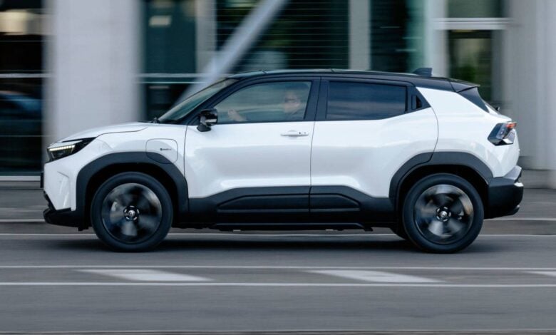 Toyota Urban Cruiser: el B-SUV de cero emisiones que desafía el mercado europeo MDP Toyota Urban Cruiser 2025 accion Toyota Urban Cruiser: el B-SUV de cero emisiones que desafía el mercado europeo