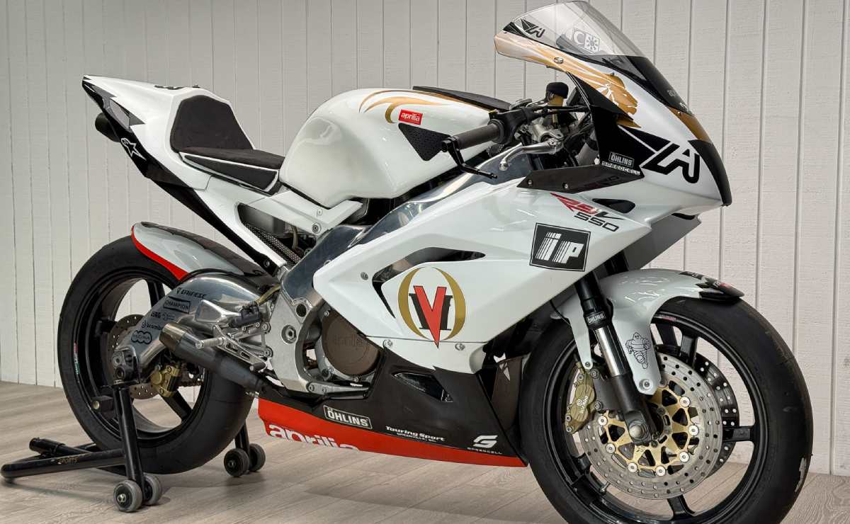 MDP aprilia rsv550 3 ¿Cómo se transforma una Aprilia RS250 en una joya única del motociclismo?