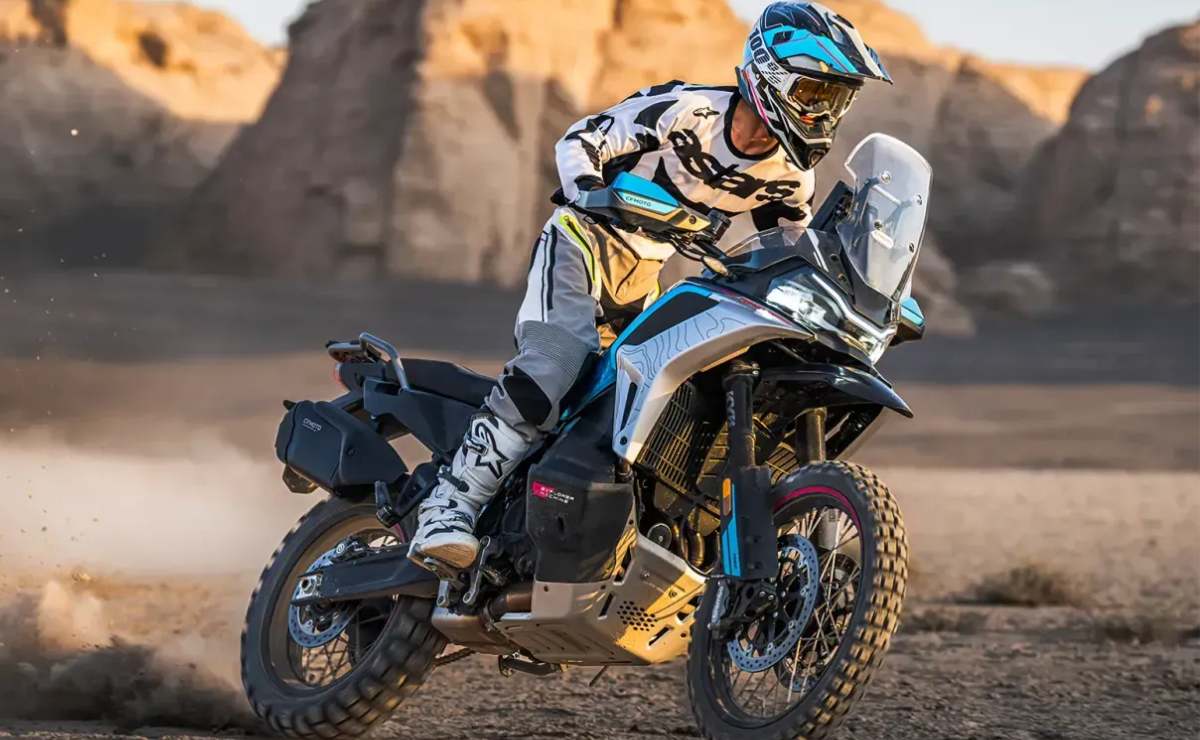MDP cfmoto 1000 mt x 1 CFMoto 1000 MT-X: La Aventura Sobre Dos Ruedas Que Llega a España