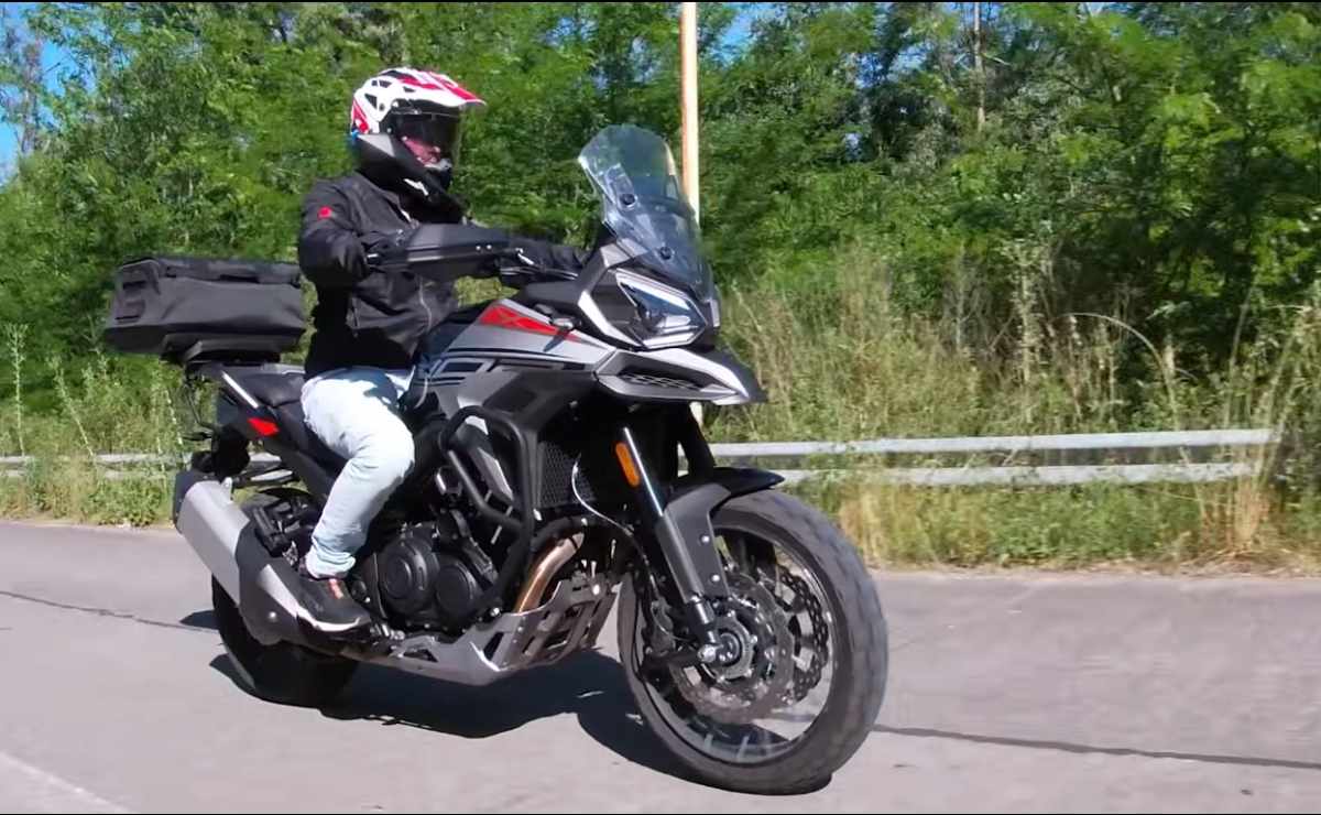 MDP moto trail morbidelli t1002 Morbidelli T1002VX: La Moto Trail que Desafía las Normas del Segmento