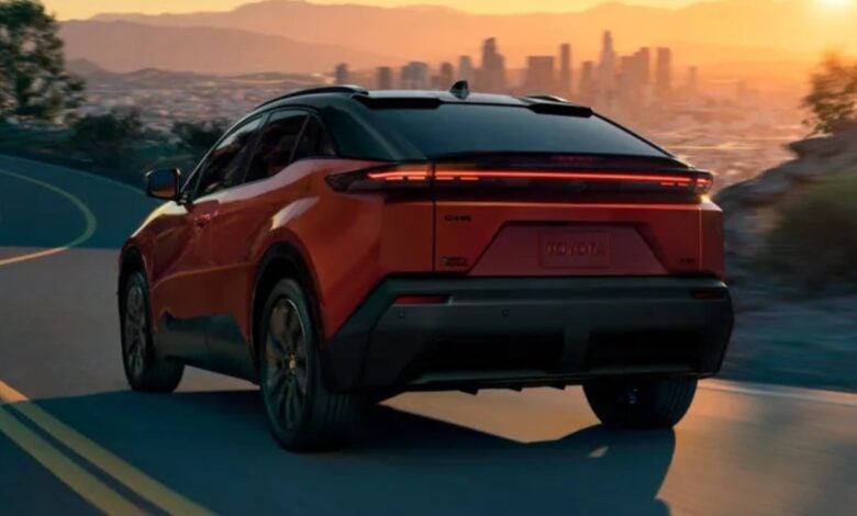 Toyota C-HR: El SUV Eléctrico que Promete Revolucionar el Mercado Americano MDP toyota c hr 1 Toyota C-HR: El SUV Eléctrico que Promete Revolucionar el Mercado Americano