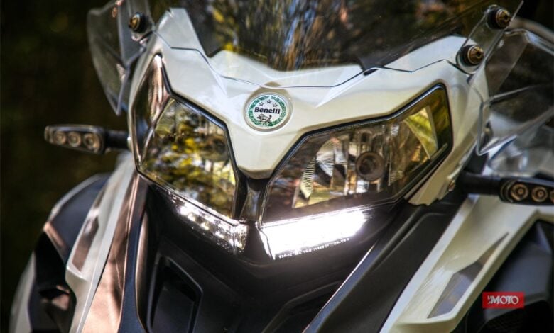 Benelli Adventure: La Evolución más Esperada que Arrasa el Mercado MDP Benelli TRK 502X faro delantero Benelli Adventure: La Evolución más Esperada que Arrasa el Mercado