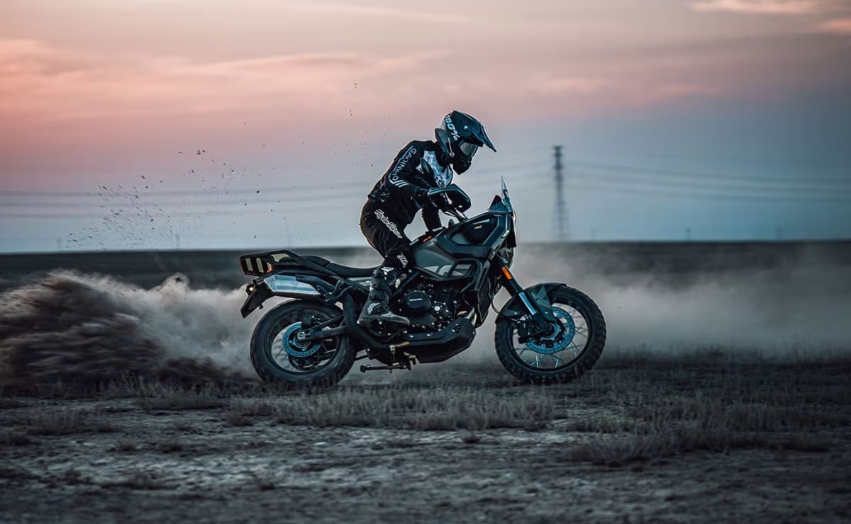 MDP Brixton Storr 500 en marcha Brixton Storr 500: La Moto Trail Más Esperada del Año en Argentina