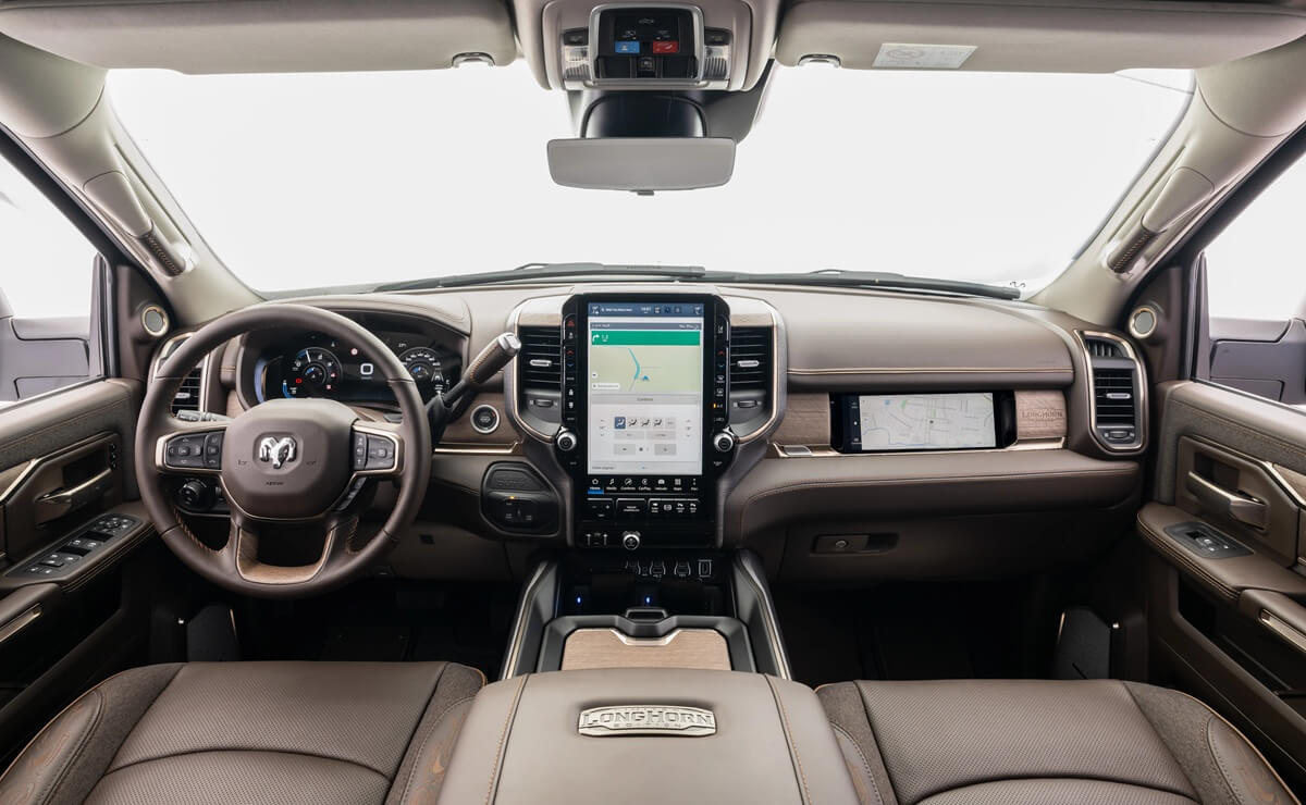 RAM 2500 y 3500: Renovación que Promete Liderar el Segmento de las Pick Ups Grandes Interior RAM 3500