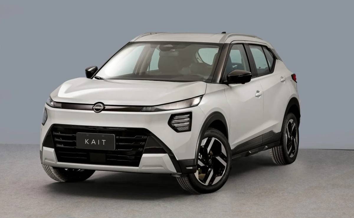 MDP Nissan Kait 2026 frente Nissan Versa y Sentra 2026: Renovación y Éxito desde Aguascalientes