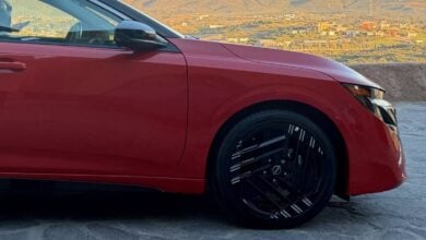 MDP Nuevo Nissan Sentra perfil 3 La Nueva Generación del Nissan Sentra: Innovación y Tradición Desde México