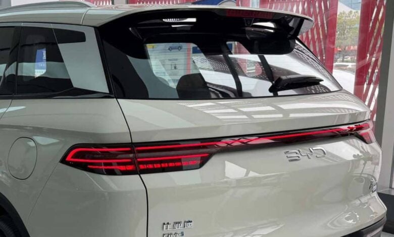 ¿Está BYD list@ para revolucionar el mercado brasileño con su nuevo híbrido Song Pro? MDP SUV BYD Song Pro 2027 teaser ¿Está BYD list@ para revolucionar el mercado brasileño con su nuevo híbrido Song Pro?