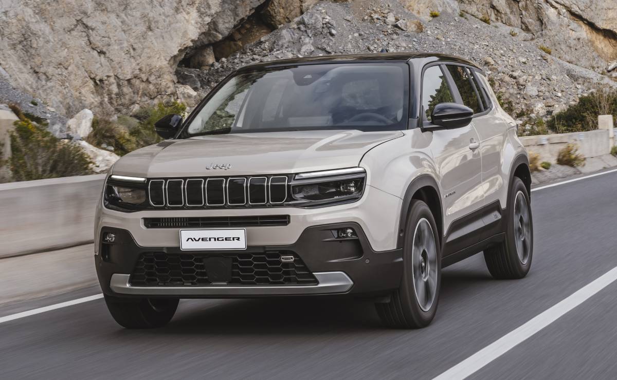 Jeep Avenger: ¿La Revolución de las SUV Electrizantes en Brasil? MDP SUV Jeep Avenger accion Jeep Avenger: ¿La Revolución de las SUV Electrizantes en Brasil?