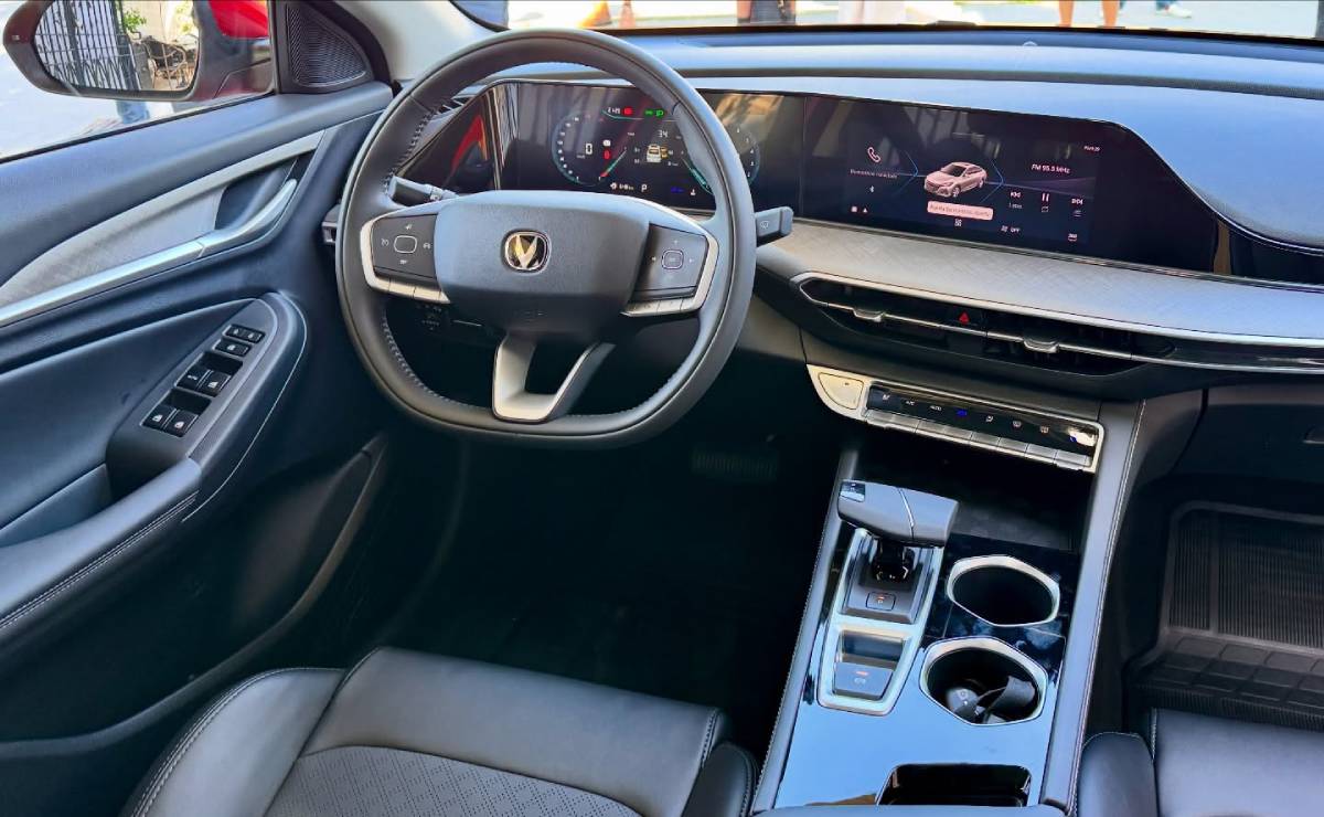 MDP Sedan Changan Alsvin Plus interior 1 Changan Alsvin Plus: El Nuevo Sedán que Conquista las Carreteras Chilenas