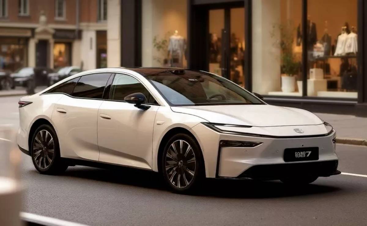 MDP Sedan Toyota BZ7 frente Toyota bZ7: El Nuevo Sedán Eléctrico que Revoluciona el Mercado en China