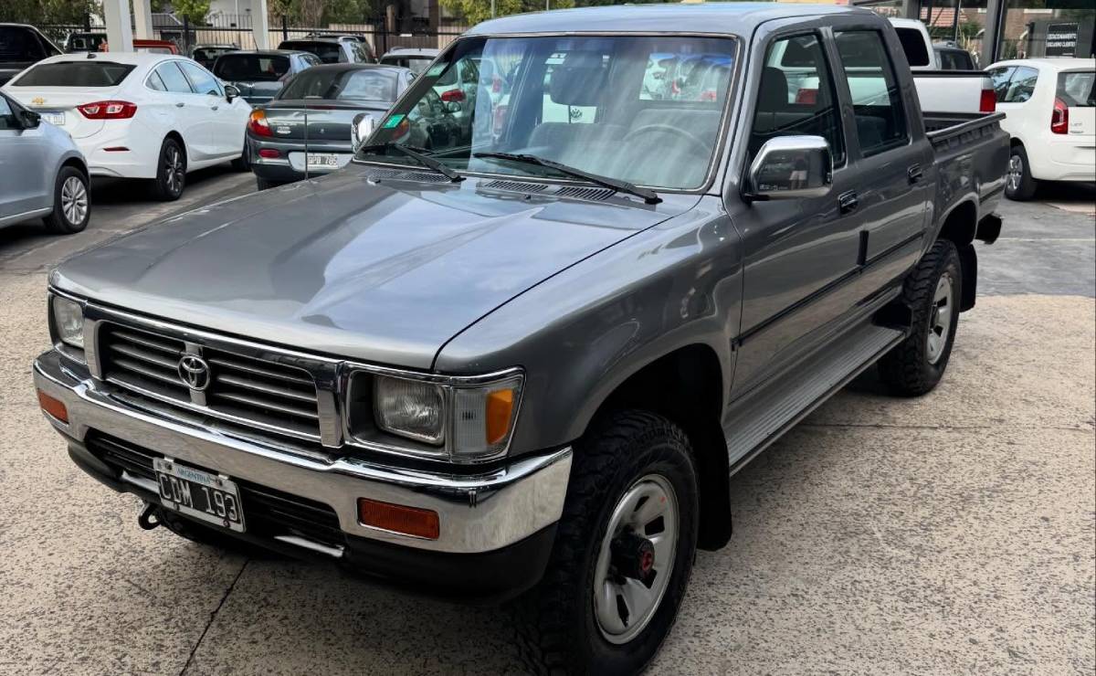MDP Toyota Hilux 1998 frente 1 Toyota Hilux 1998: La leyenda de la durabilidad sigue vigente