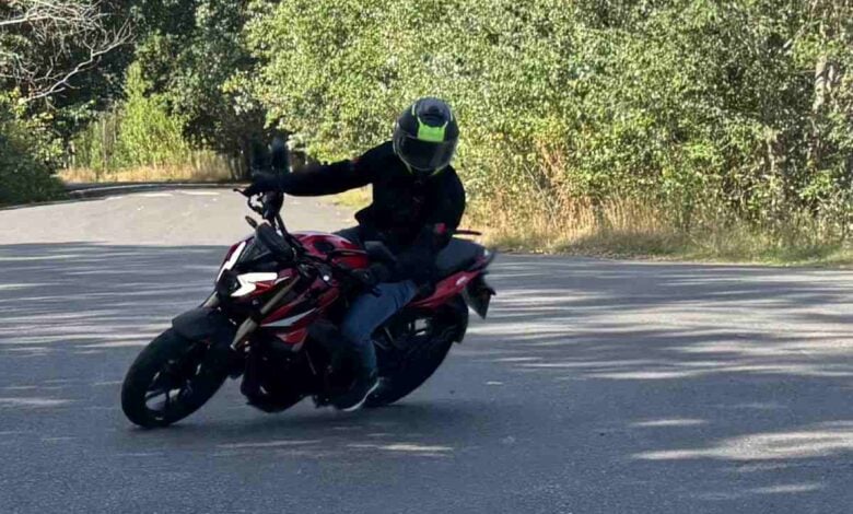 Bajaj NS400Z: El Nuevo Contendiente en el Mundo de las Naked Medias MDP bajaj ns400z test ride 1 Bajaj NS400Z: El Nuevo Contendiente en el Mundo de las Naked Medias