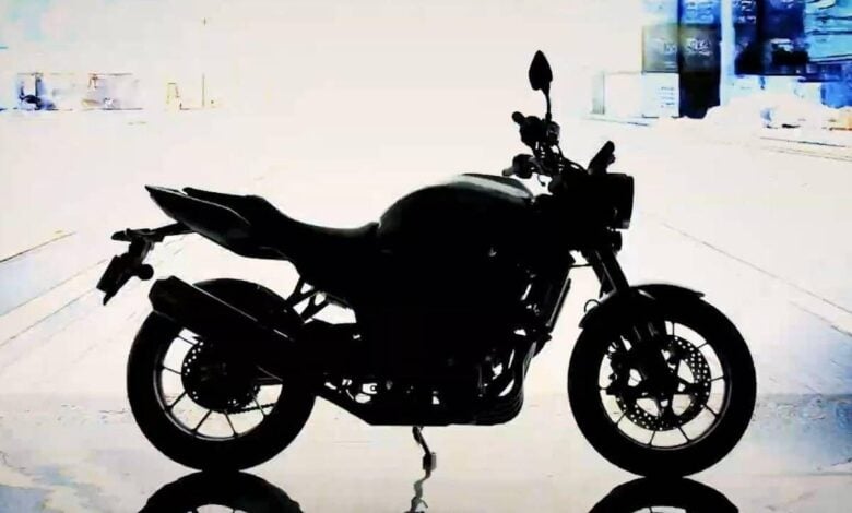 MDP honda cuatro cilindros 1 Honda CB400 Súper Four: La Nueva Joya Retro de la Marca