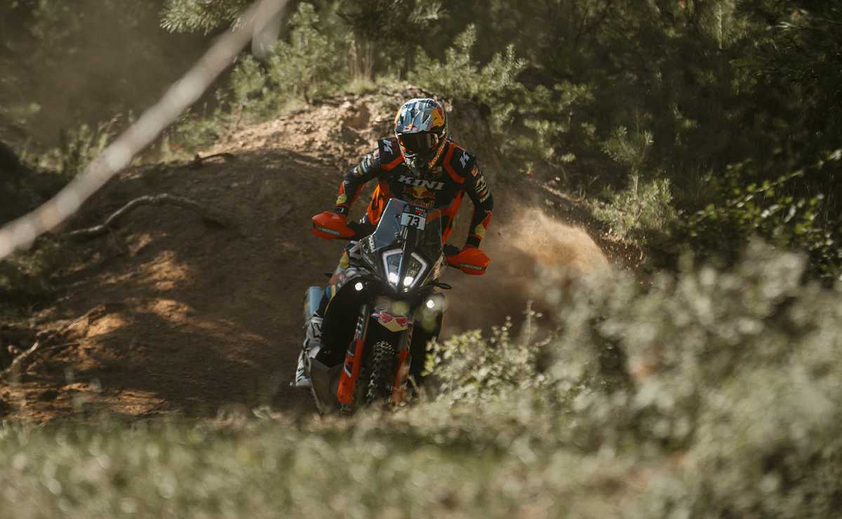 Nueva KTM 890 Adventure R Rally: La Revolución en Motos Trail