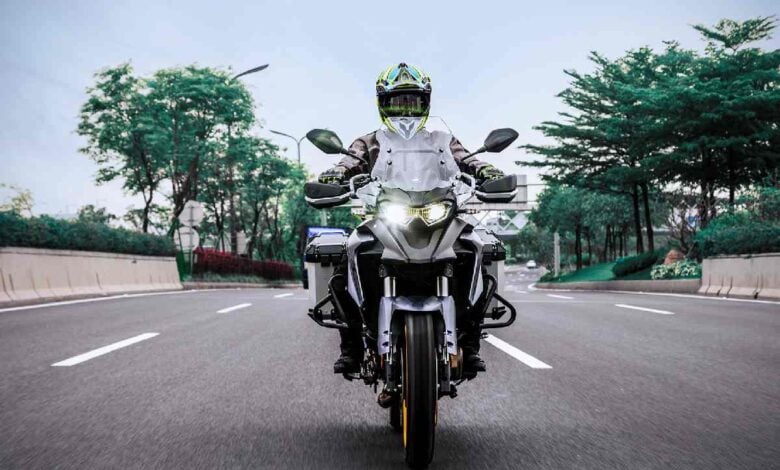 MDP moto trail qjmotor srt700 1 La curiosa estrategia de precios de QJMotor: ¿Por qué la SRT 700 es más accesible que la SRT 550 SX?