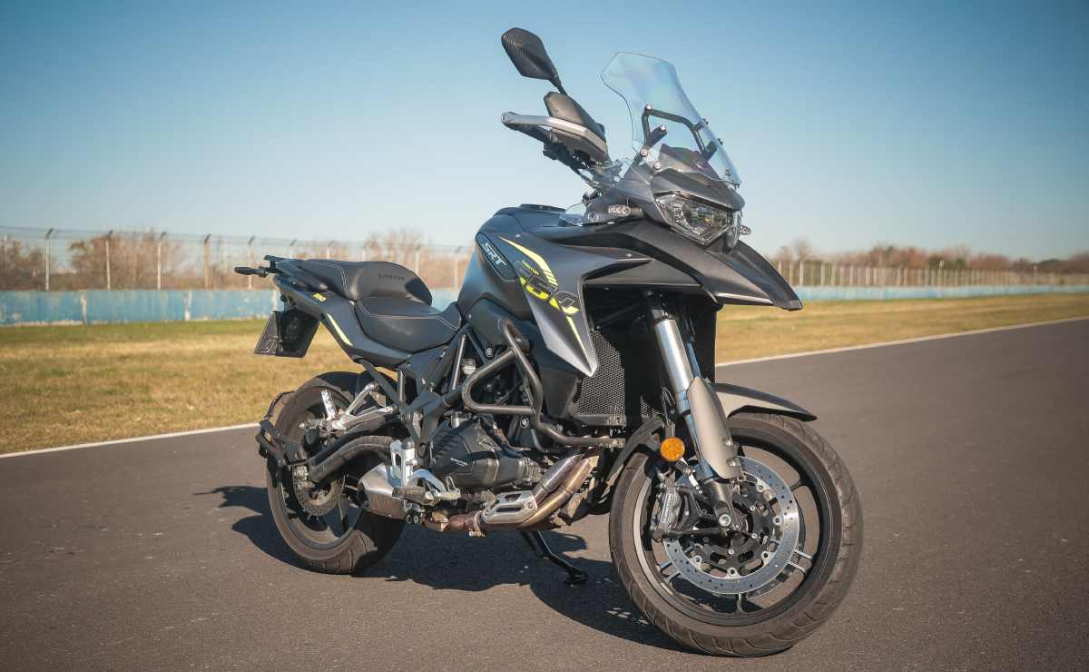 ¿Qué hace a la Benelli TRK 502 un ícono en la categoría de trails medianas? MDP qjmotor srt 550 guia de compra ¿Qué hace a la Benelli TRK 502 un ícono en la categoría de trails medianas?