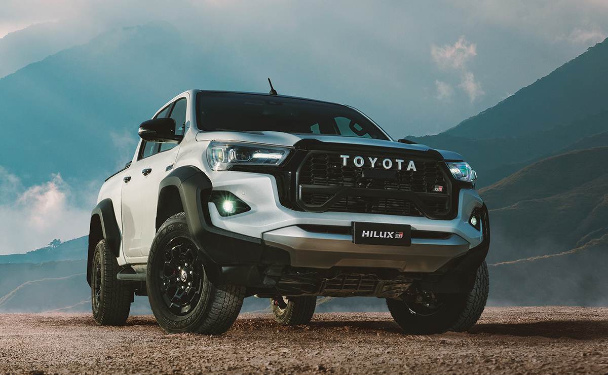 La Nueva Era de las Pick-Ups: ¿Cómo Competirán la RAM Dakota y Fiat Titano en el Mercado Mediano? MDP toyota hilux gr sport La Nueva Era de las Pick-Ups: ¿Cómo Competirán la RAM Dakota y Fiat Titano en el Mercado Mediano?