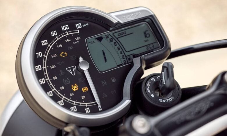 La Revolución de las 350 cc: Triumph y Bajaj Listos para Conquistar el Mercado Indio MDP triumph speed 400 vs Royal enfield GRR 450 La Revolución de las 350 cc: Triumph y Bajaj Listos para Conquistar el Mercado Indio