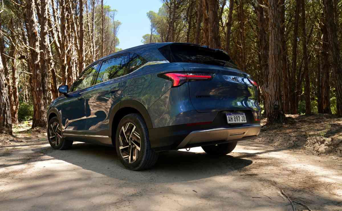 SUV Híbridos: ¿La Selección más Inteligente para los Conductores Modernos? MDP Chevrolet Captiva PHEV 1 SUV Híbridos: ¿La Selección más Inteligente para los Conductores Modernos?