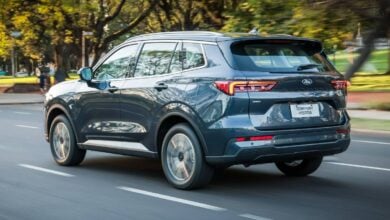 MDP Ford Territory Hibrida lanzamiento accion trasera Ford Territory 2026: El SUV que lidera el mercado argentino con autoridad