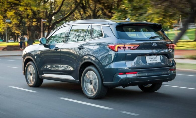 MDP Ford Territory Hibrida lanzamiento accion trasera Ford Territory 2026: El SUV que lidera el mercado argentino con autoridad